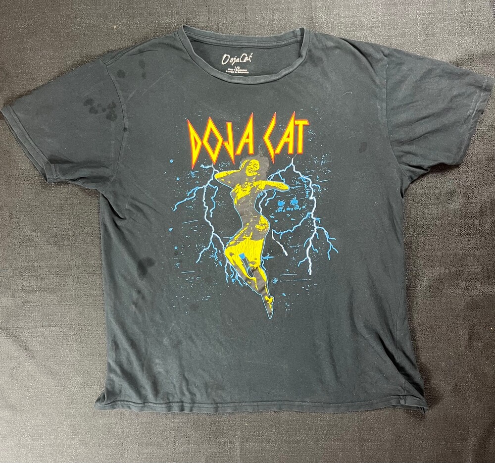 Doja Cat Large Black Graphic T-Shirt Crew Neck Short Sleeve